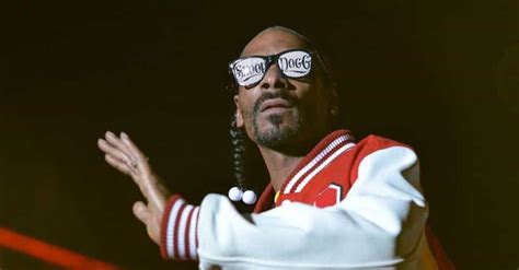 famous rappers with glasses.